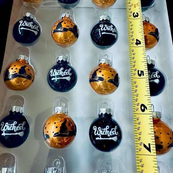 Halloween Wicked Witch Glass Mini Ornaments Set - Picture 3 of 3